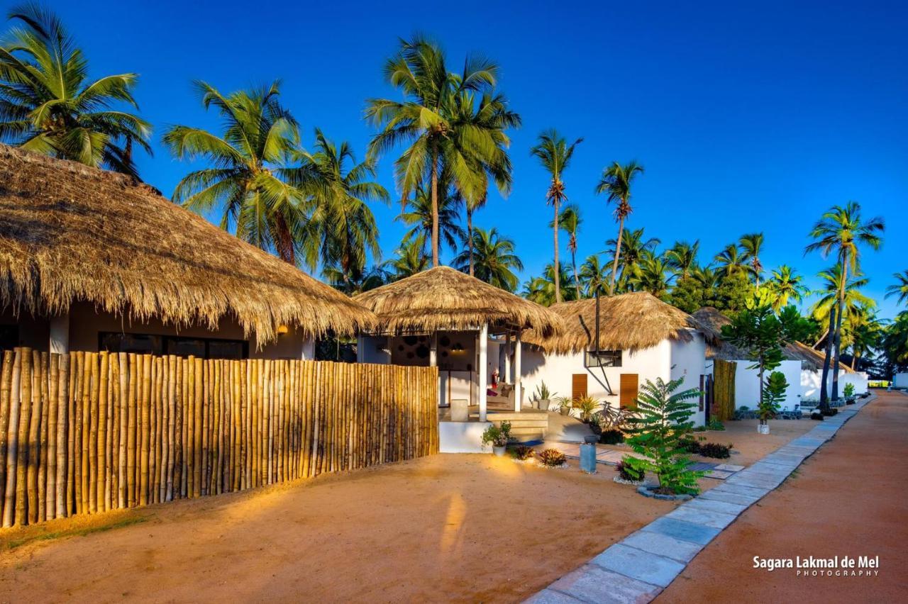 The Blue Lagoon Resort Калпития Екстериор снимка